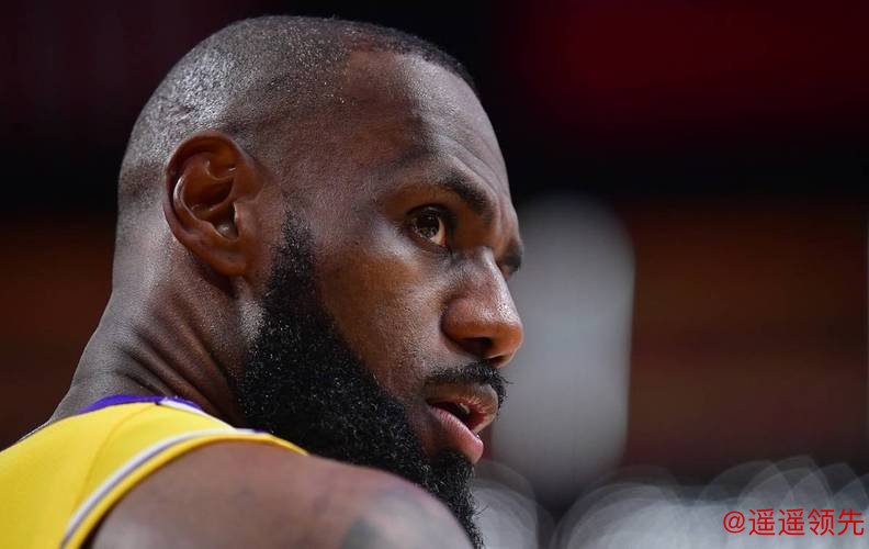 A史密斯表示詹姆斯质变了（科比末期）变烂的湖人！